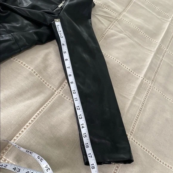 Woman’s Bagatelle Black Jacket with Zipper Details  M  winter - Picture 13 of 15